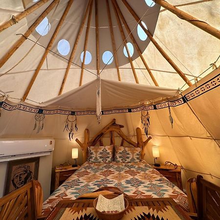 Bandera Stronghold - Cochise Tipi Екстер'єр фото