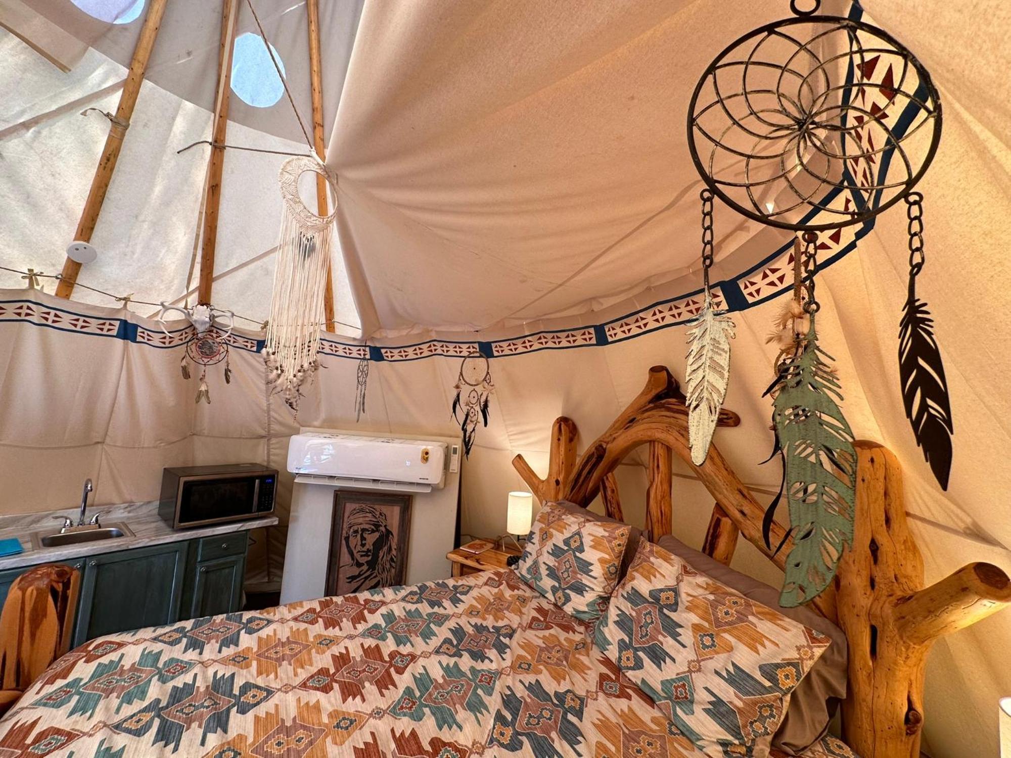 Bandera Stronghold - Cochise Tipi Екстер'єр фото
